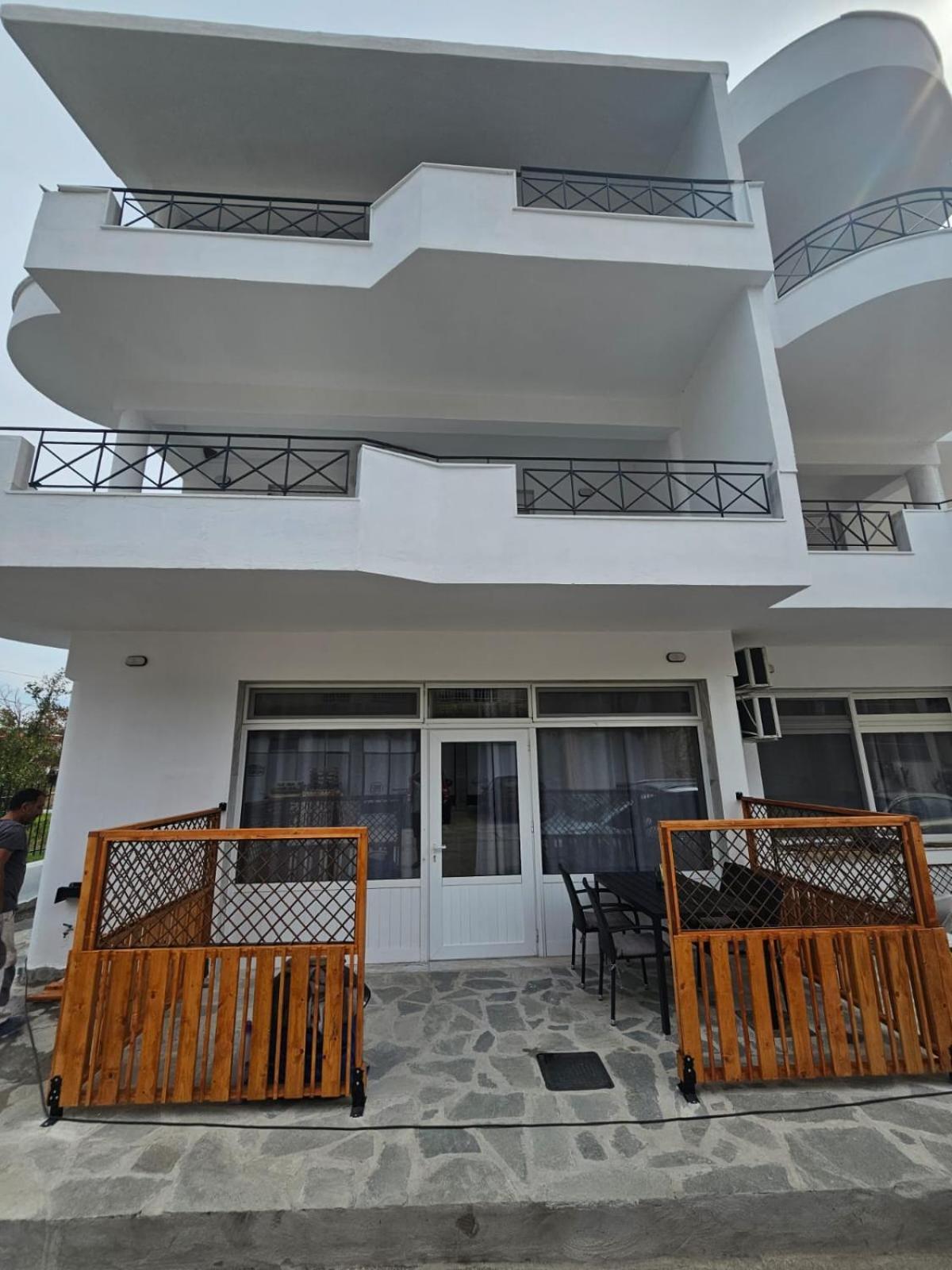 Beach Apartment B Nea Karvali Kültér fotó